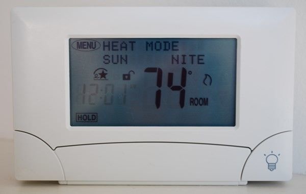 7 Segment TN Wyświetlacz LCD dla trybu dodatniego termostatu 86mm * 49mm * 2.8mm Rozmiar linii